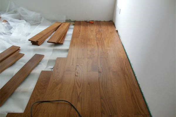 铺木地板如何找平地面？你需要注意这些事项